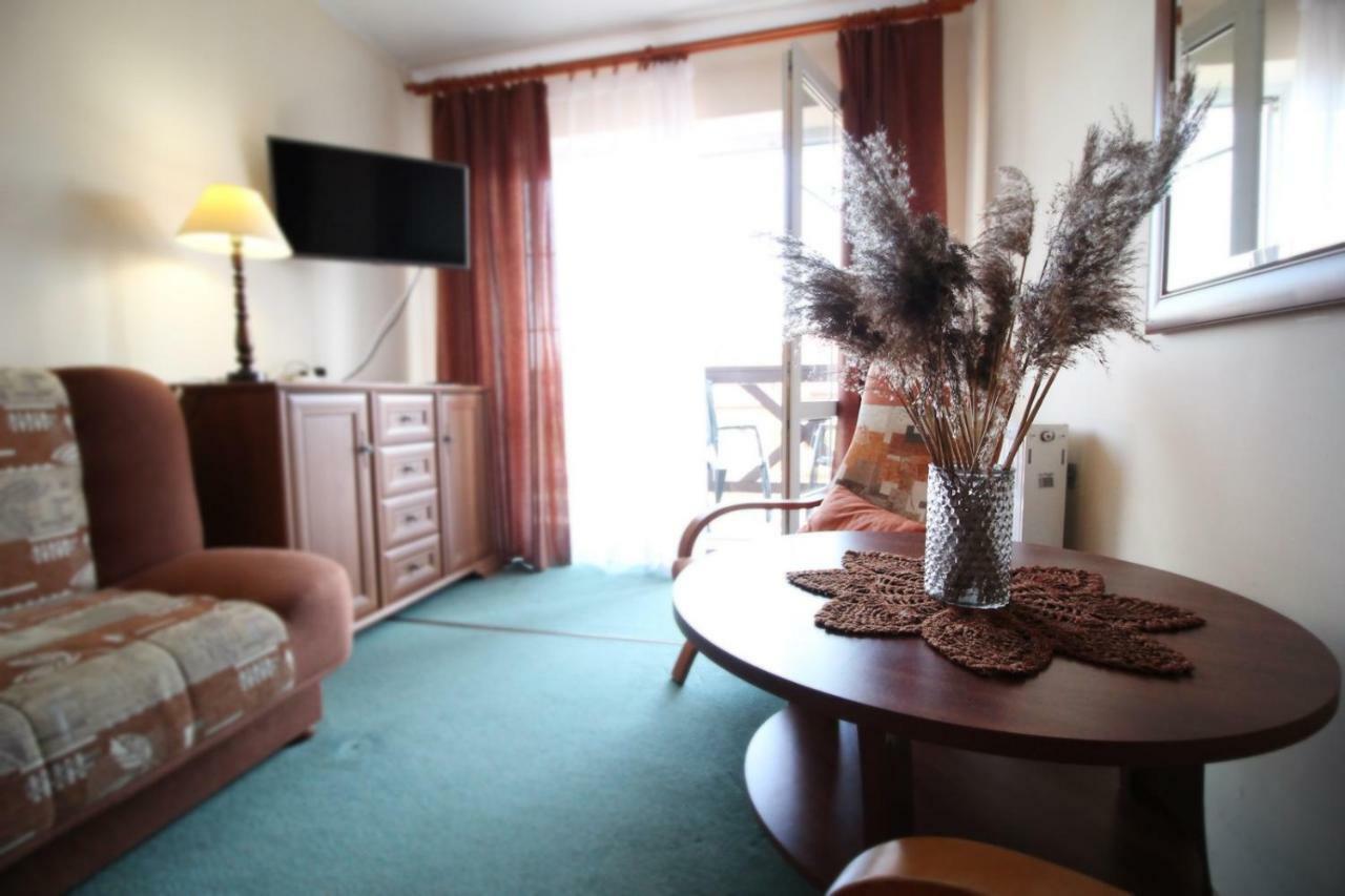 Michalek W Rowach Bed & Breakfast Rowy  Eksteriør bilde